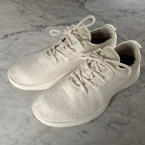 All White Allbird Men’s 11 Wool Runners